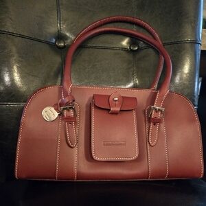 VINTAGE Alto Dooney & Bourke Red Leather Bag w/ Dust Bag.  Good used condition!